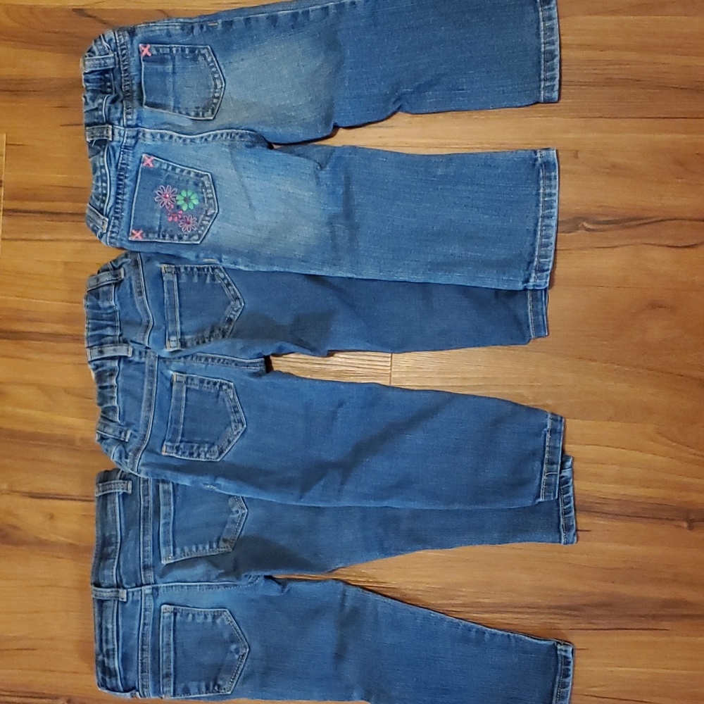 Toddler girl's jeans bundle 2t - Picture 6 of 6